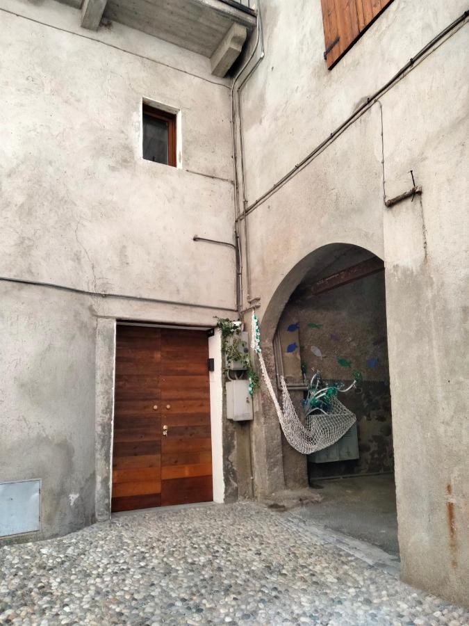 Casa Storta - Cycle Garage Con Biciclette Pisogne Exterior foto