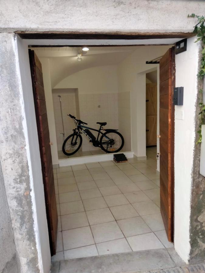 Casa Storta - Cycle Garage Con Biciclette Pisogne Exterior foto